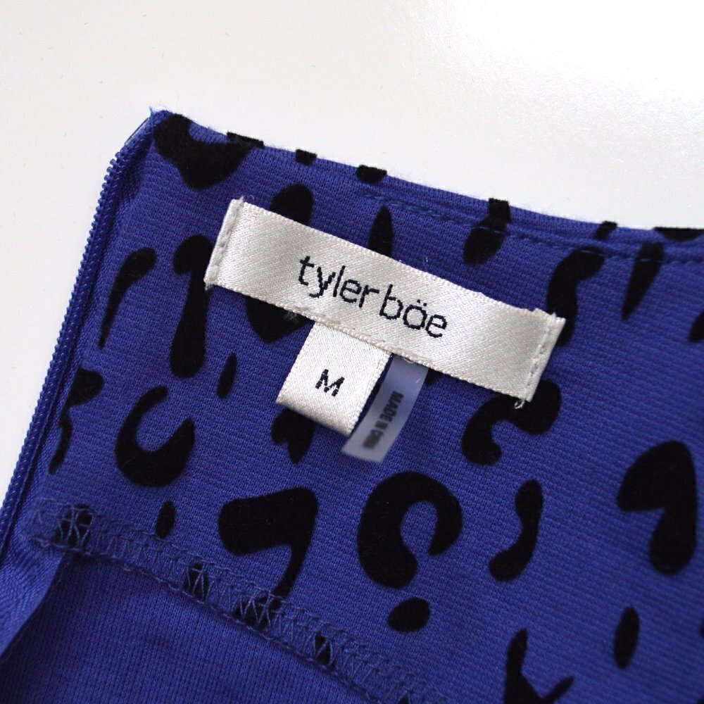 Tyler Boe Leopard Velvet Flocked Dress M - Picture 8 of 9